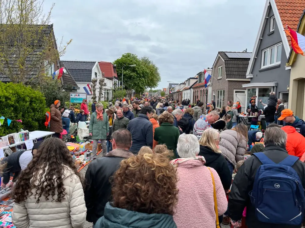 Vrijmarkt in Bakkum