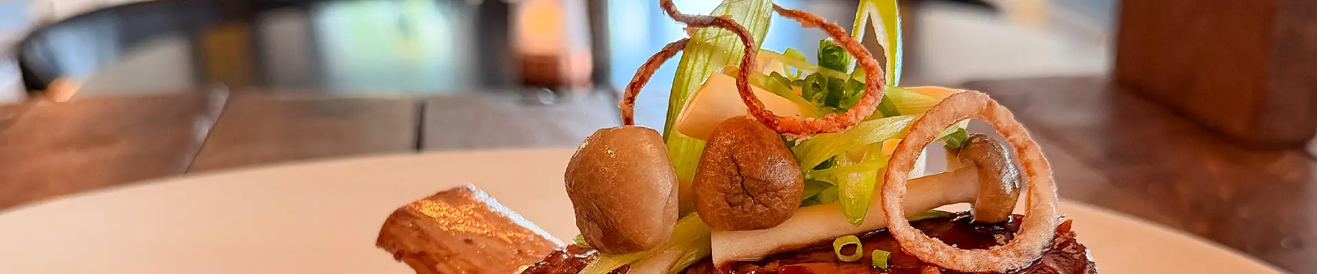 Bord met gerecht