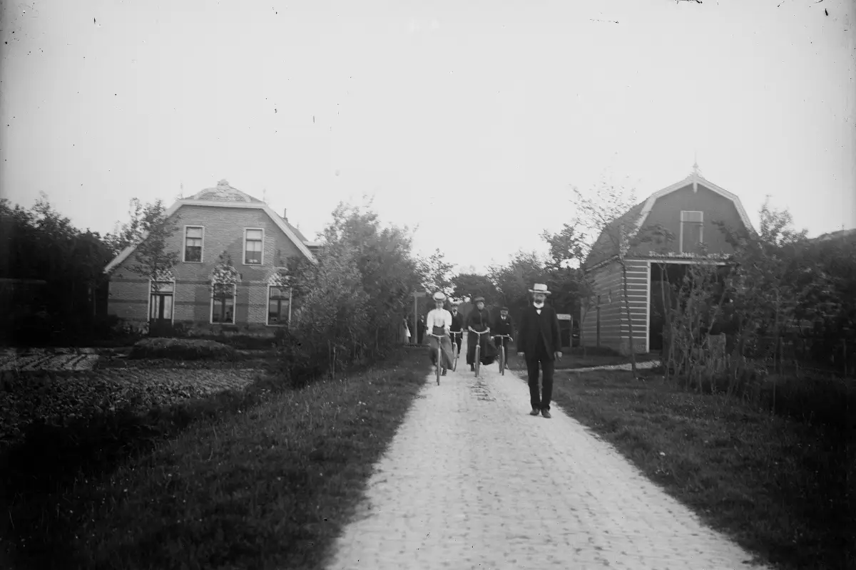 Zwart witte foto van de herenweg route
