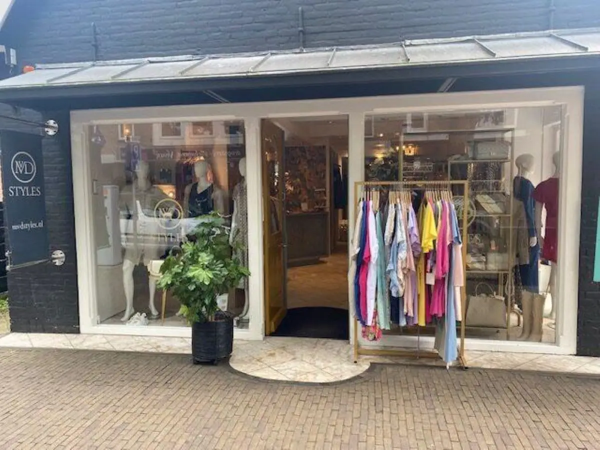 Vooraanzicht van de winkel MVD Styles Bergen