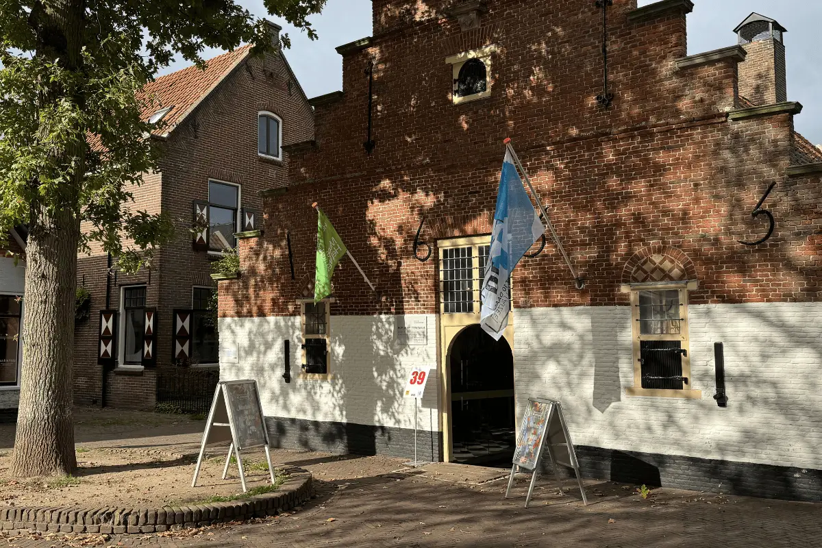 Buitenaanzicht museum het sterkenhuis