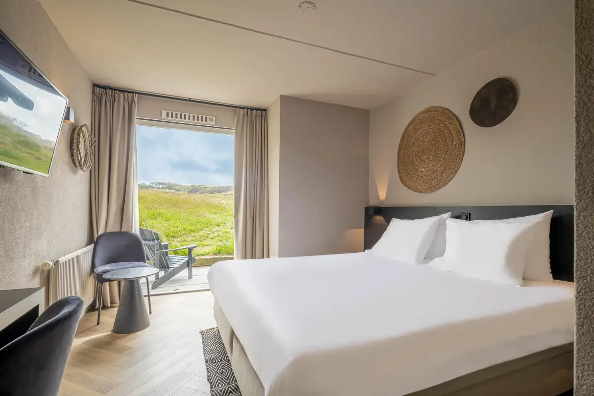 Bed in Strandhotel camperduin