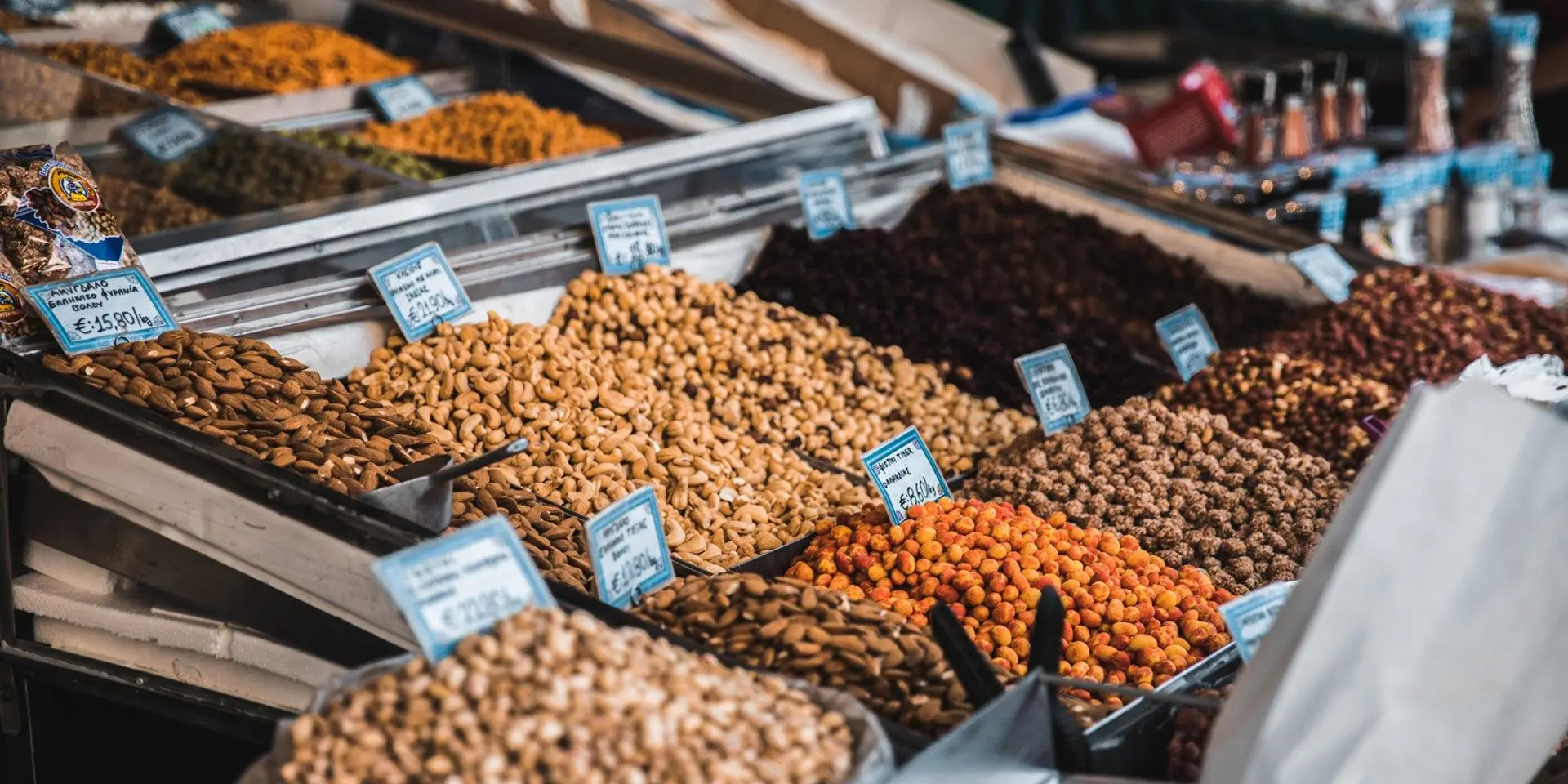 noten kraam met verschillende noten