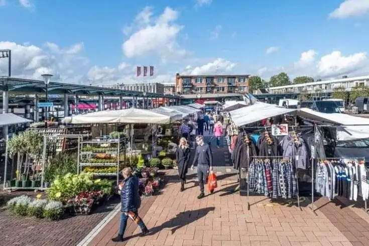 Markt op het Raadhuisplein
