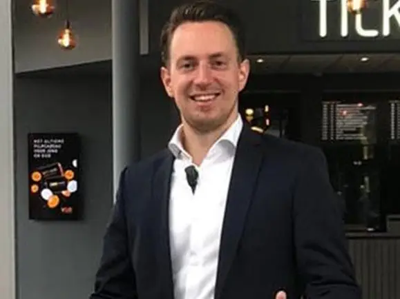 Waanzinnig Festival, kinderen spelen in het sop.