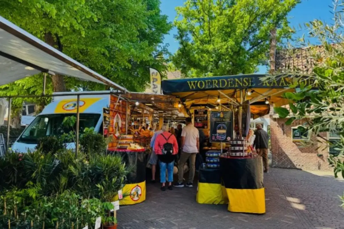 Weekmarkt Bergen